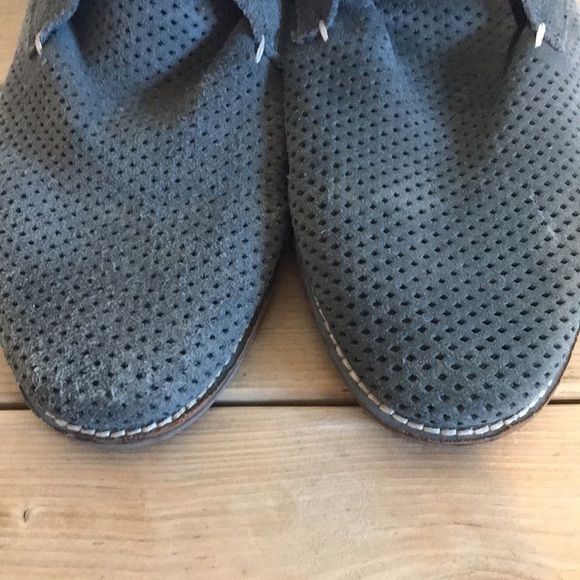 GUESS Men's Hubert Grey suede Boot dressy shoes 9 M - Picture 6 of 10